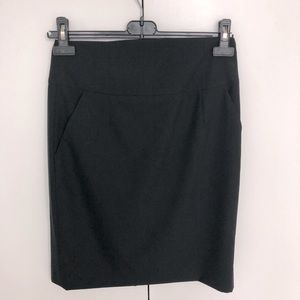 ❤️ Black pencil mini skirt by Banana Republic